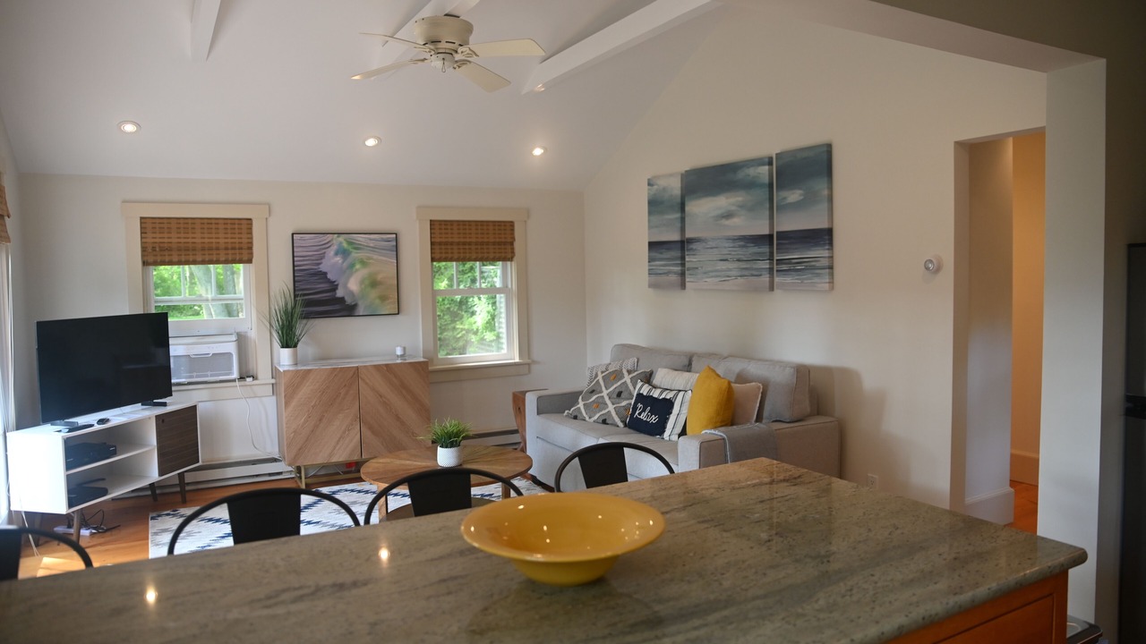 Photo of Livingroom in Wainscott