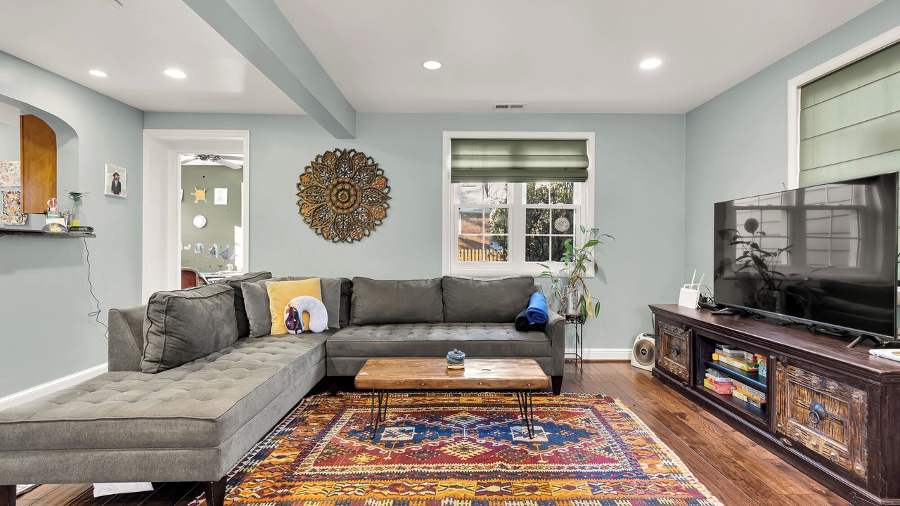 Photo of Livingroom in Silver Spring