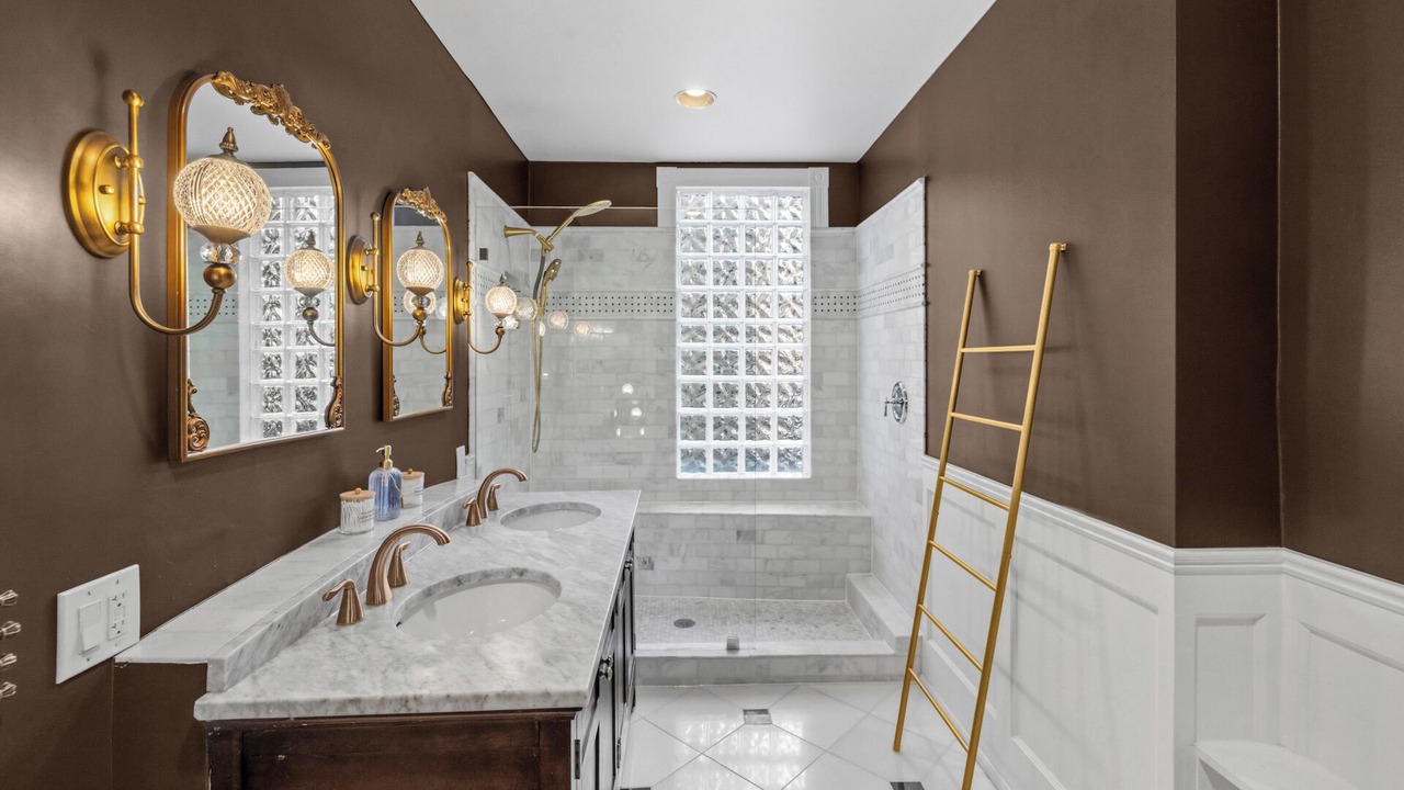 Photo of Bathroom in Dupont Circle