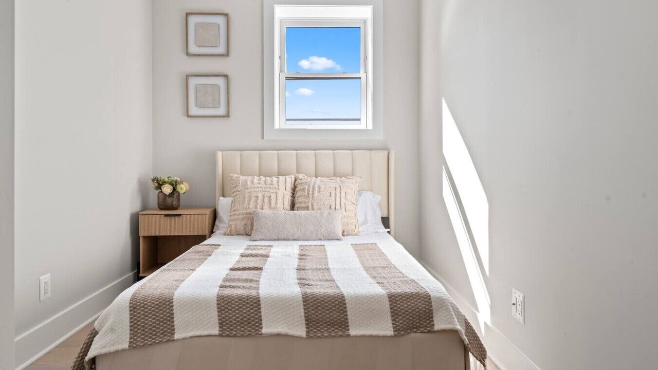 Photo of Bedroom in Dupont Circle