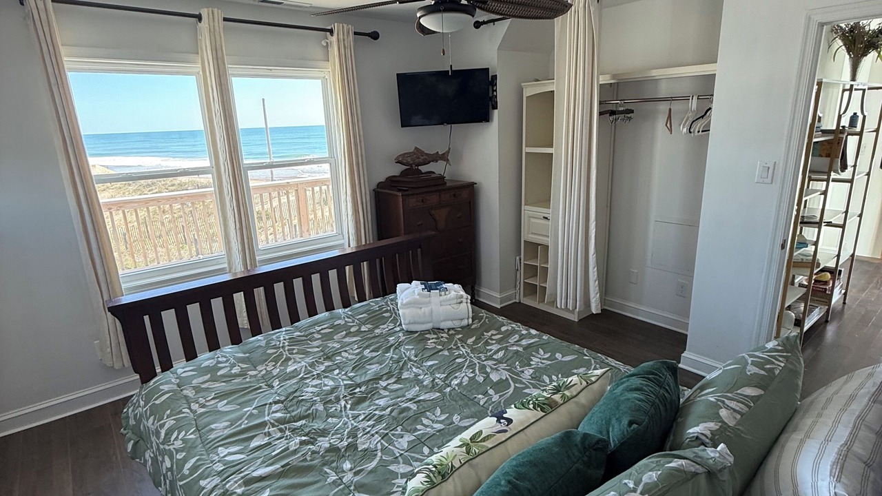 Photo of Bedroom in Rodanthe