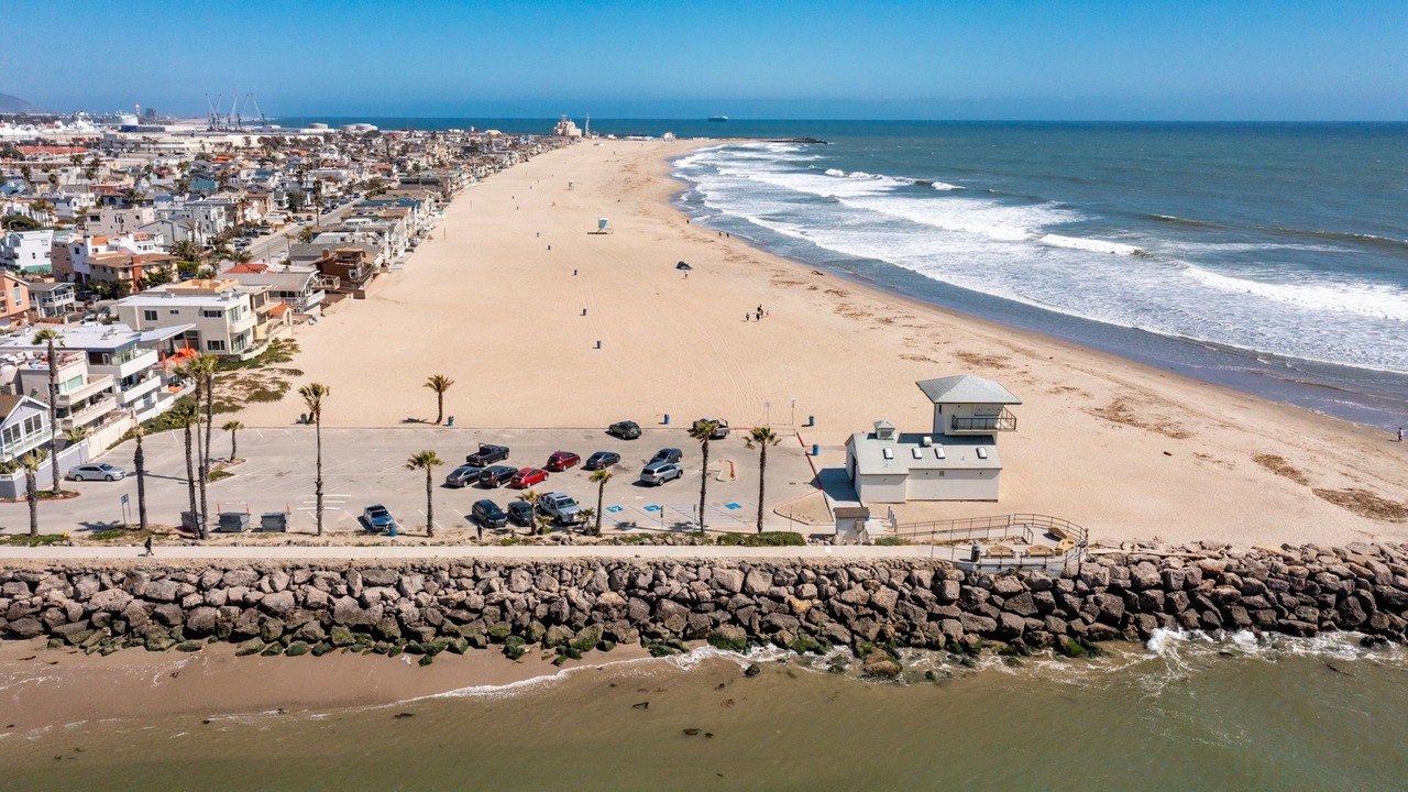 Photo of Others in Silver Strand