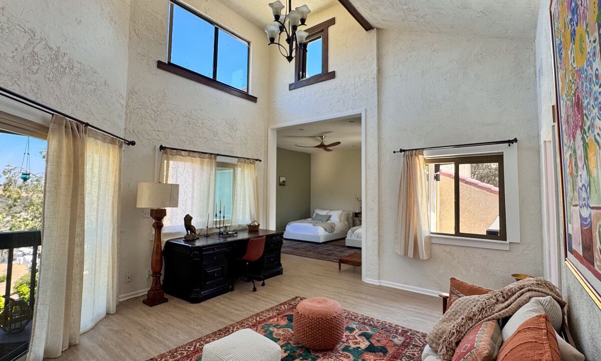 Photo of Livingroom in Thousand Oaks