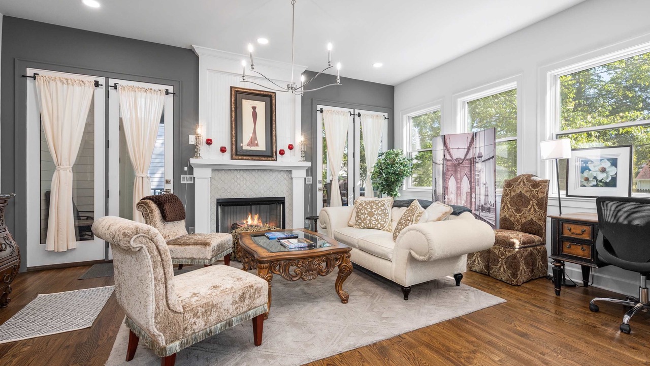 Photo of Bedroom in Hillsboro West End