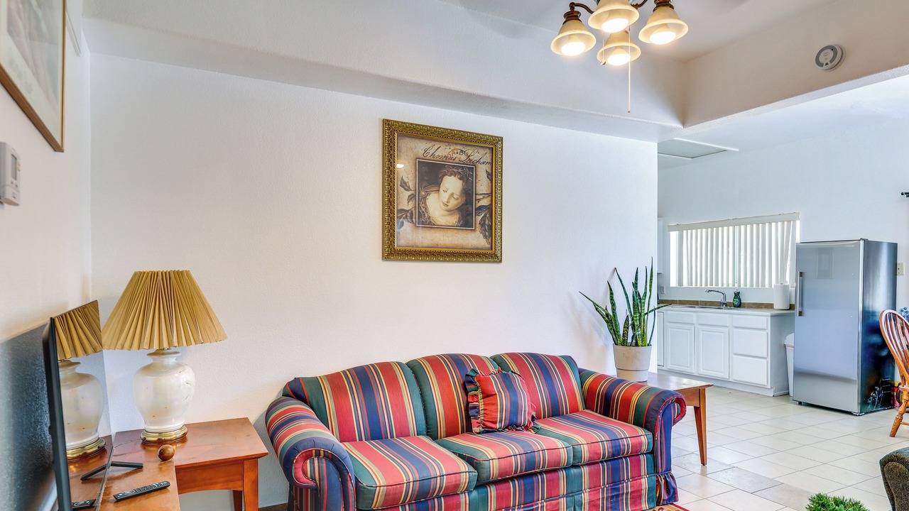 Photo of Livingroom in Lakeland Village