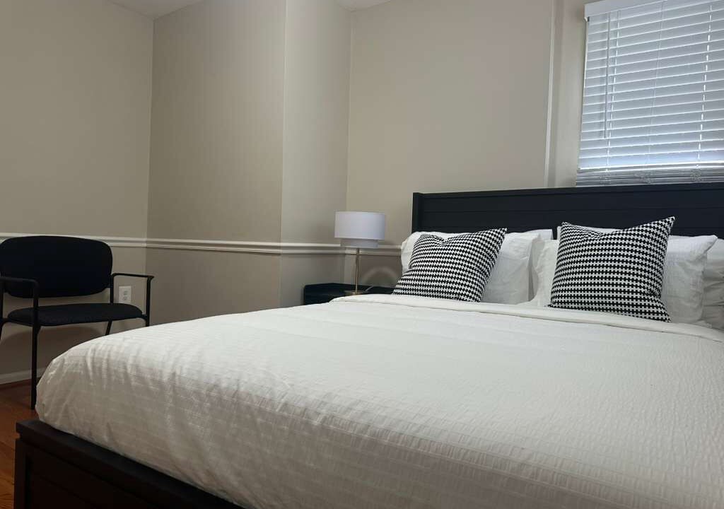 Photo of Bedroom in Aspen Hill