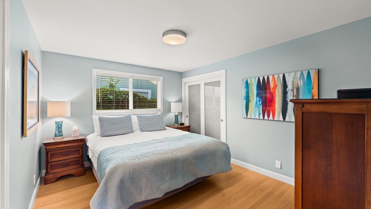 Photo of Bedroom in Pierpont Bay
