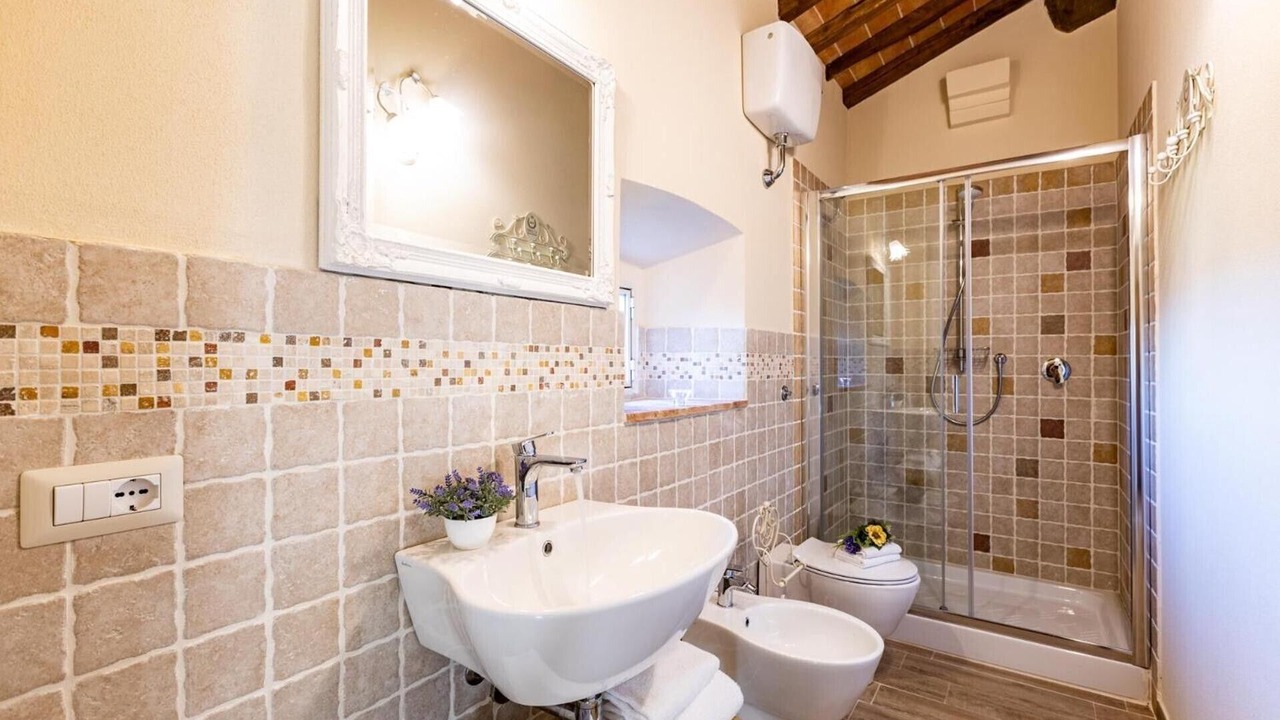 Photo of Bathroom in Legoli