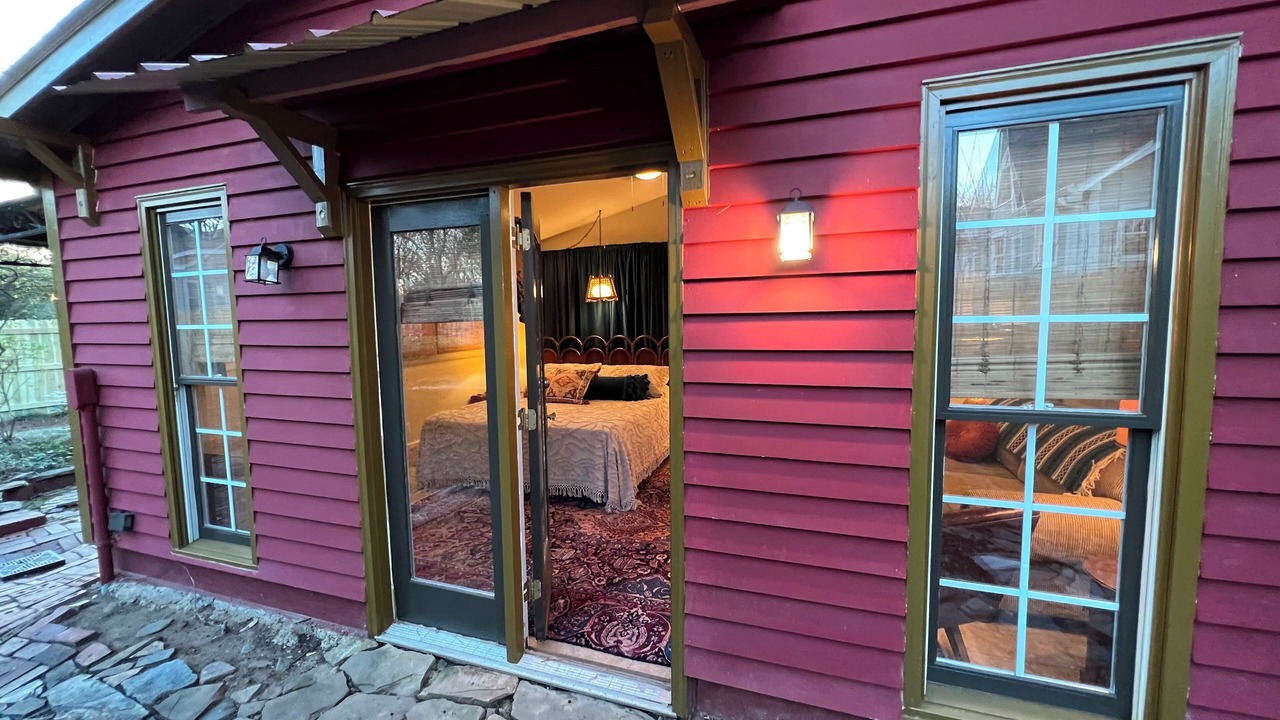 Photo of Bedroom in Plaza Midwood