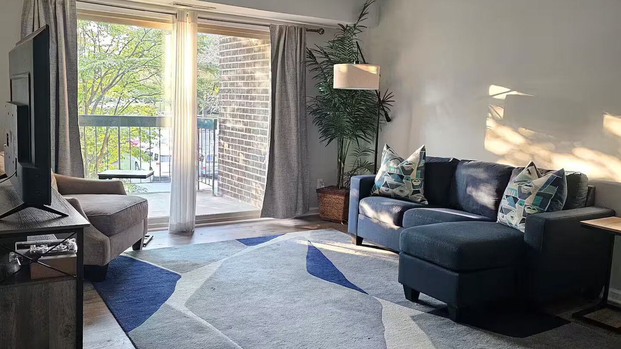 Photo of Livingroom in Gaithersburg