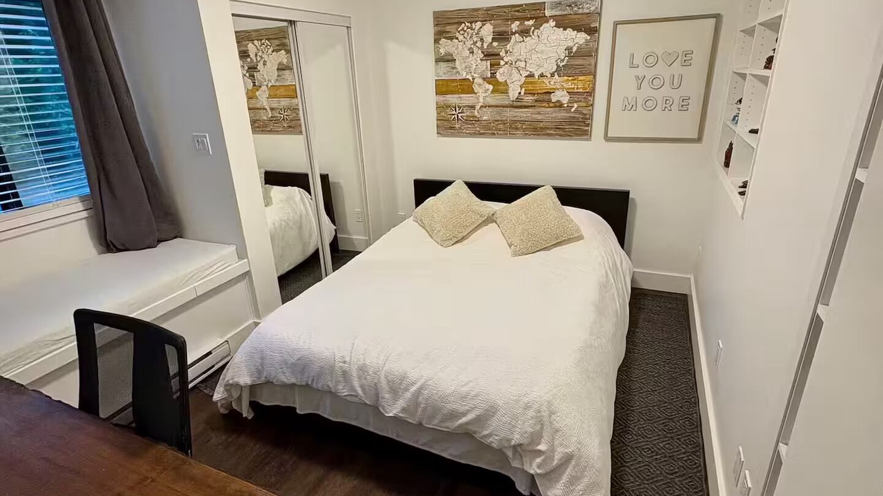 Photo of Bedroom in Canyon Heights
