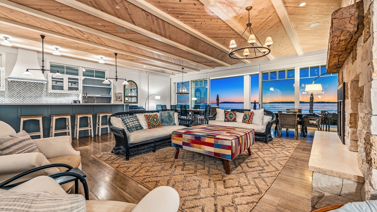 Photo of Livingroom in Ventura