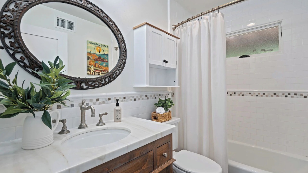 Photo of Bathroom in West Mesa