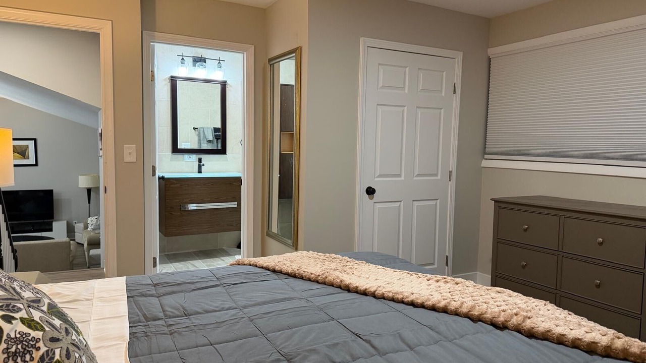 Photo of Bedroom in North Bethesda