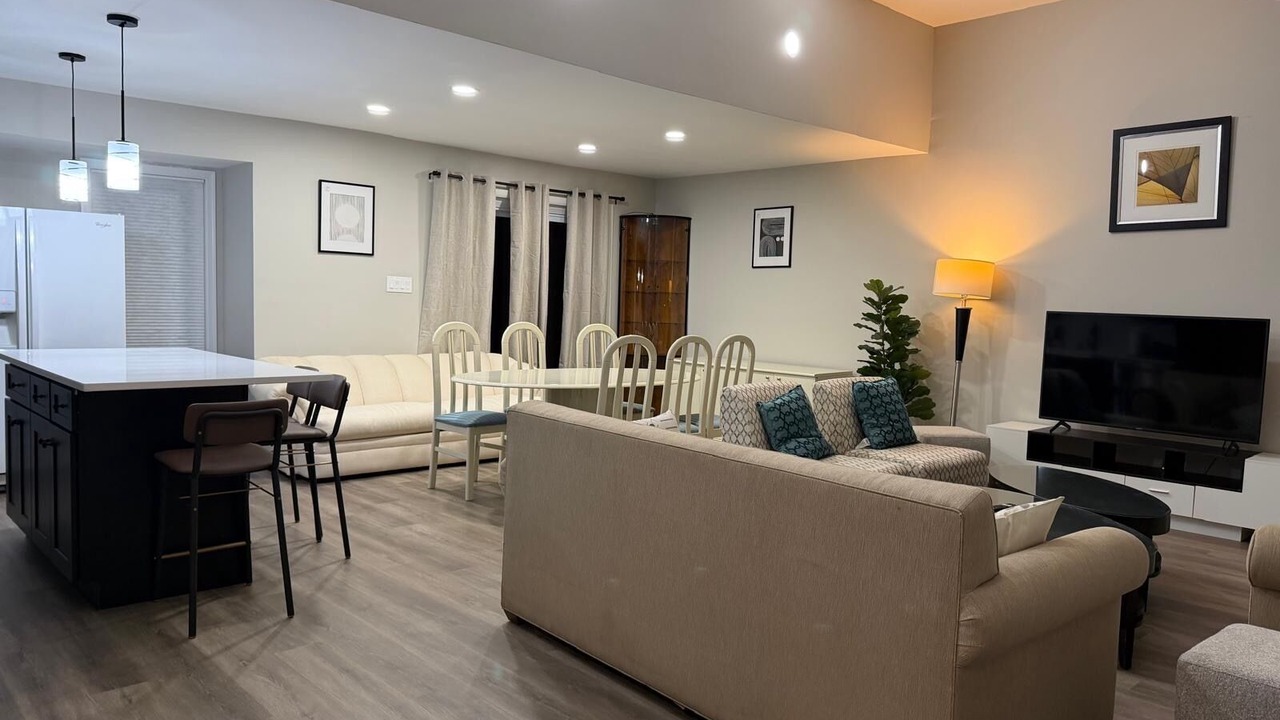 Photo of Livingroom in North Bethesda