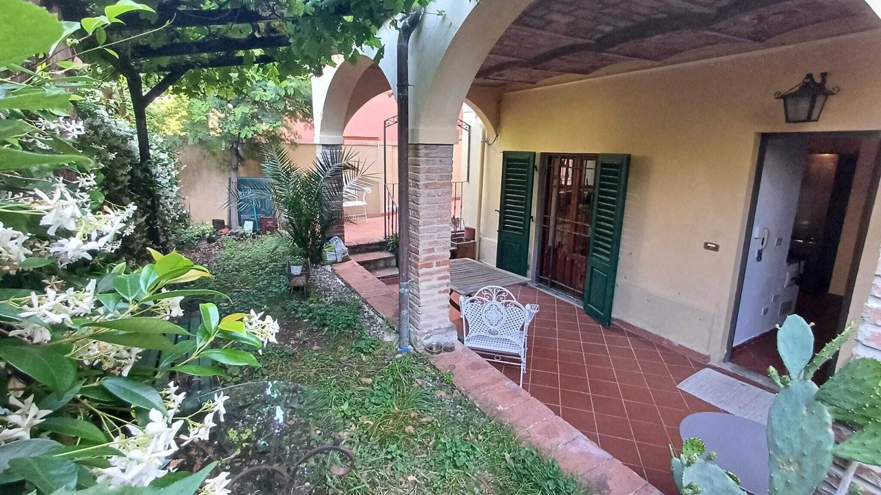 Photo of Patio Balcony in Le Cure