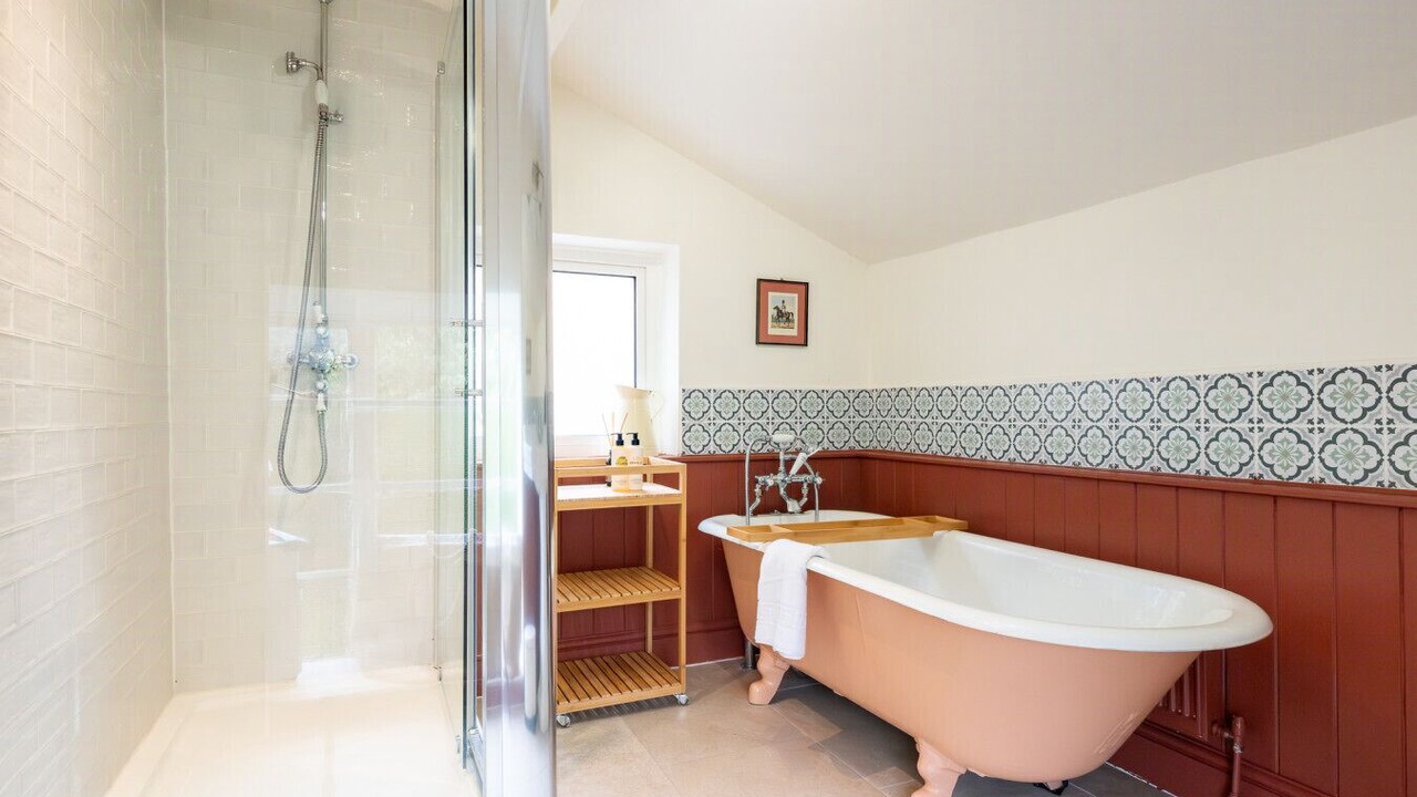 Photo of Bathroom in Bourton-on-the-Hill