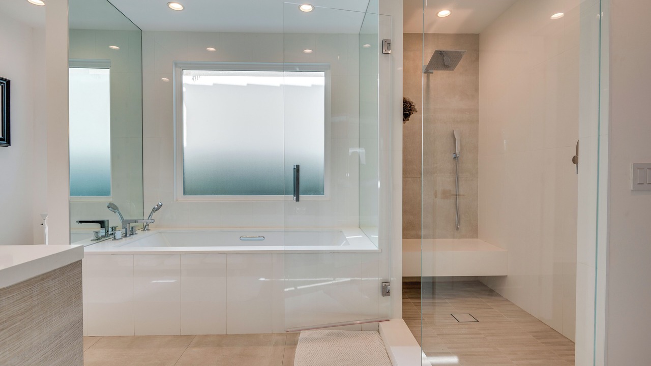 Photo of Bathroom in Melrose