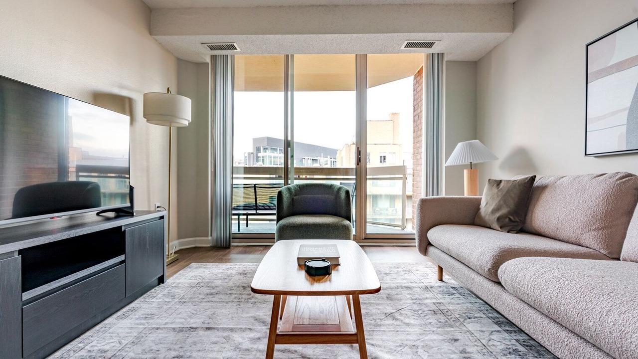 Photo of Livingroom in Connecticut Ave - K Street