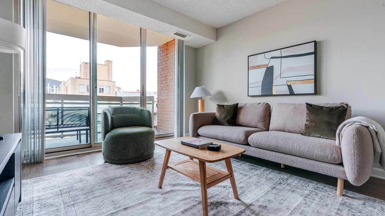 Photo of Livingroom in Connecticut Ave - K Street