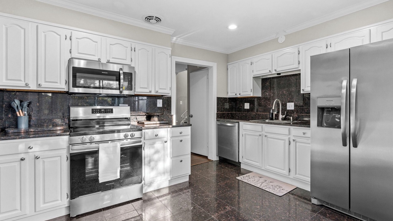 Photo of Kitchen in College Park