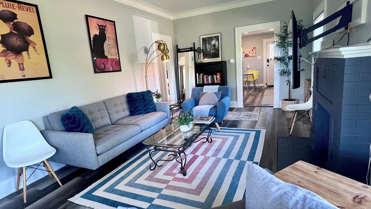 Photo of Livingroom in Licton Springs