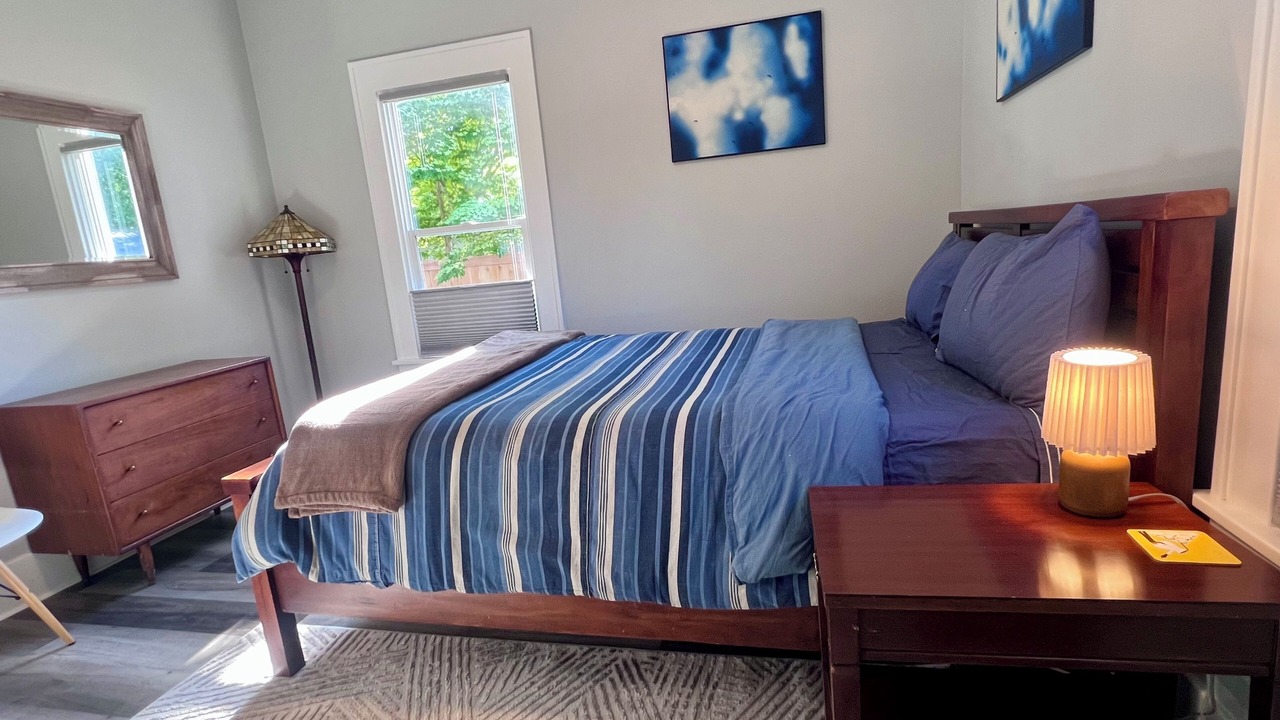 Photo of Bedroom in Licton Springs