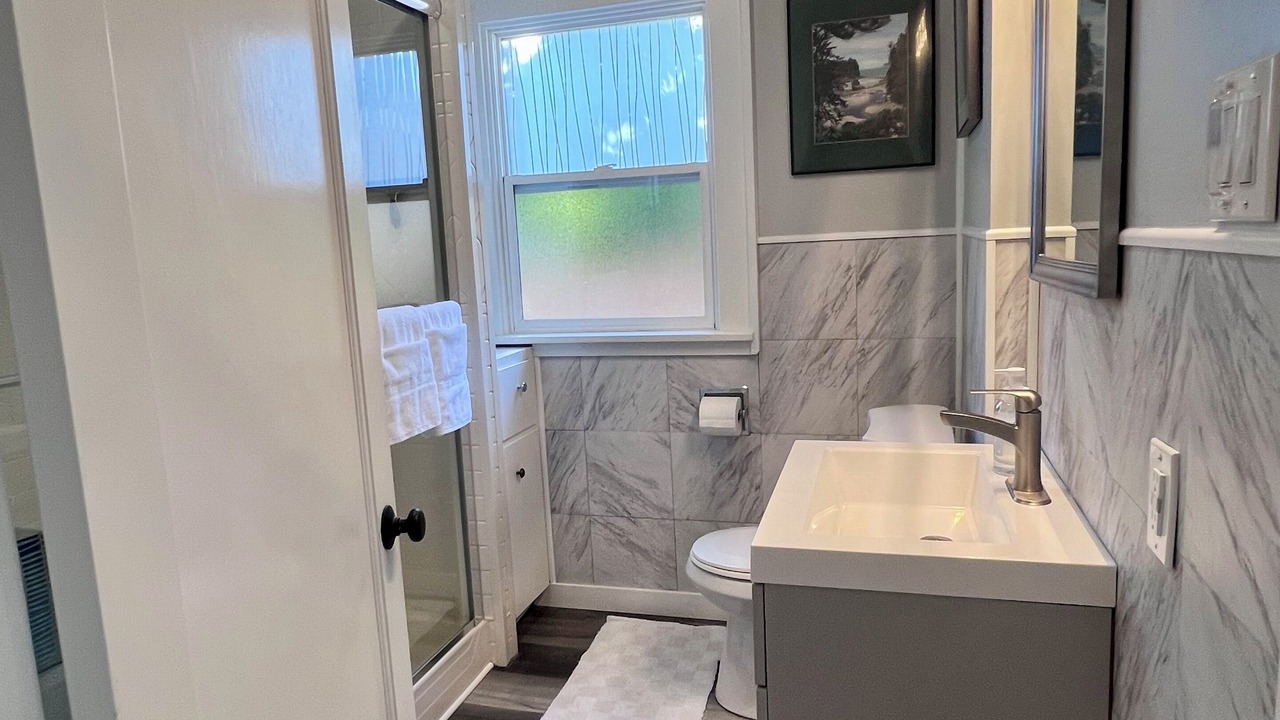 Photo of Bathroom in Licton Springs