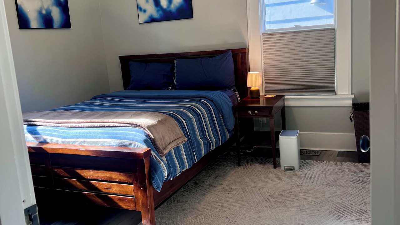 Photo of Bedroom in Licton Springs
