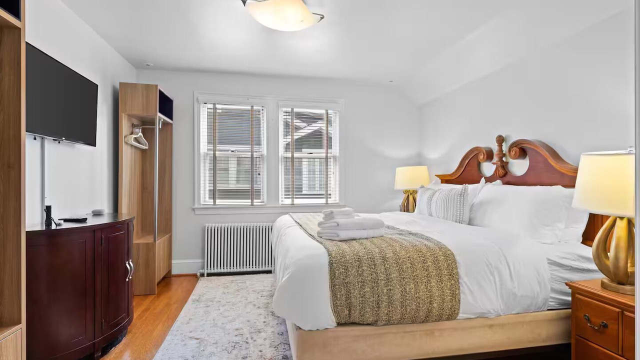 Photo of Bedroom in Northwest
