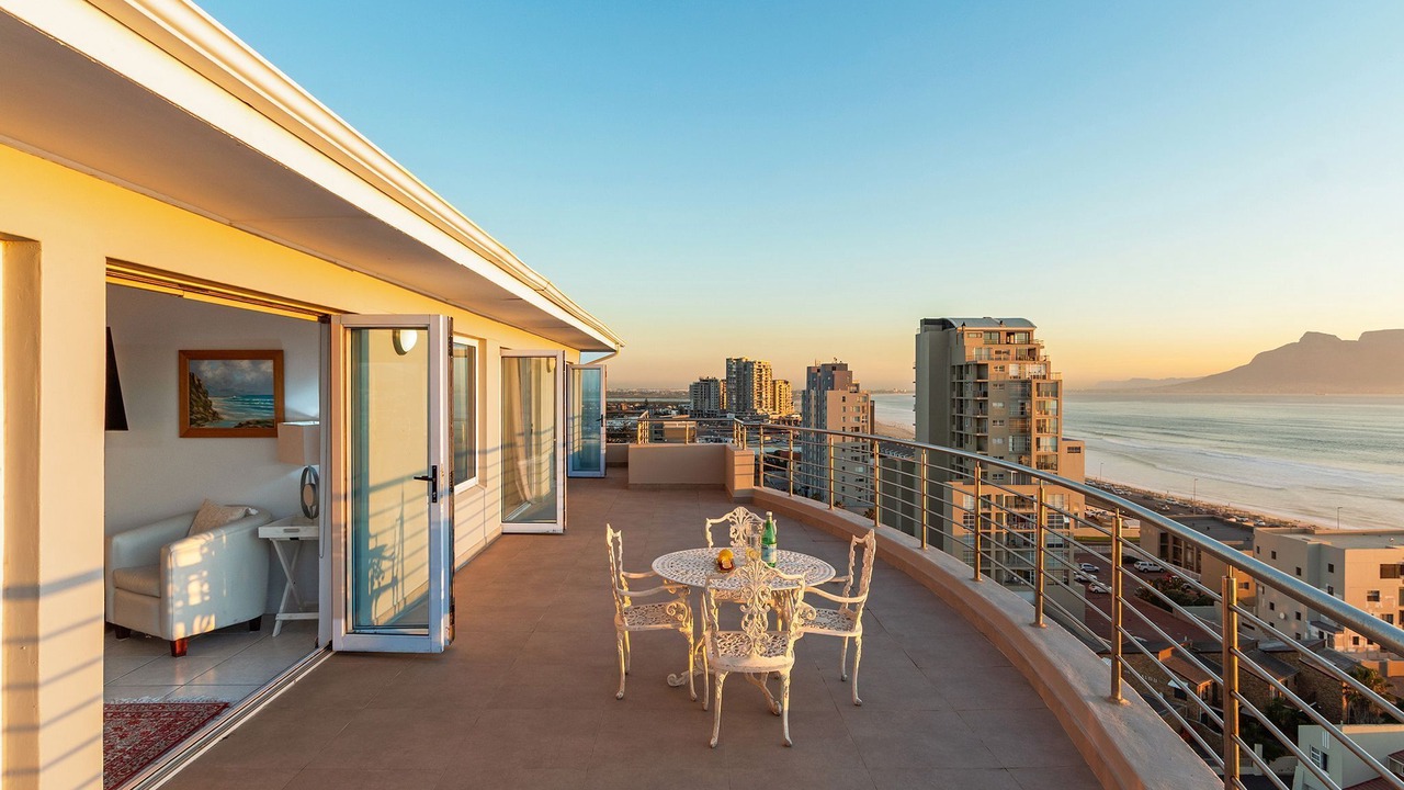 Photo of Outdoor in Bloubergstrand