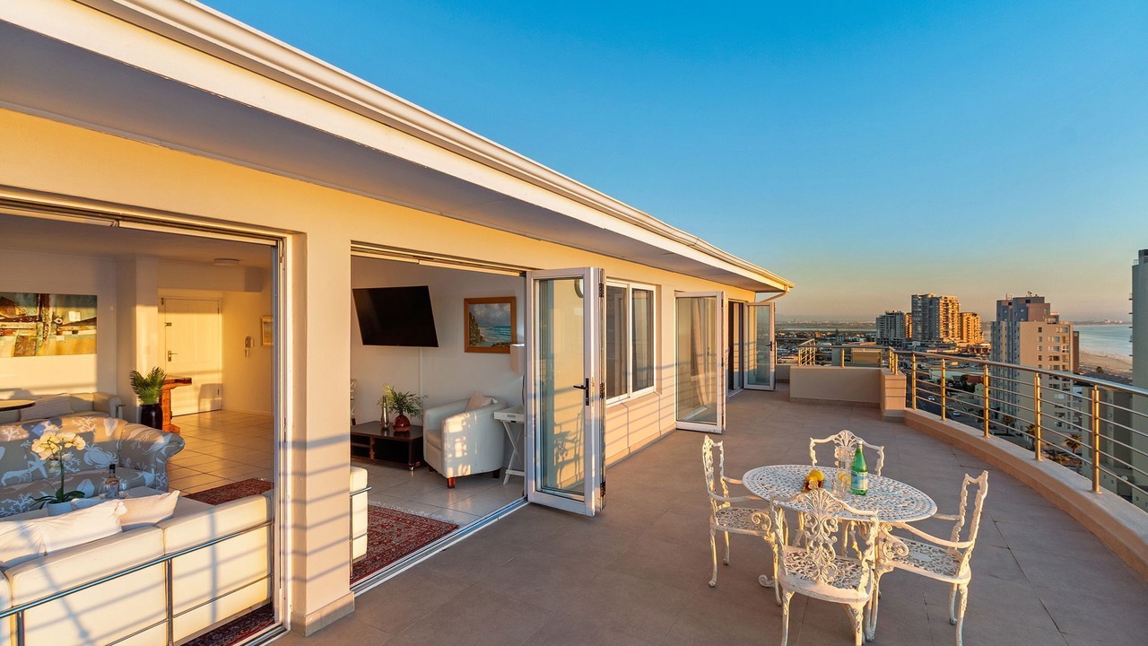 Photo of Outdoor in Bloubergstrand