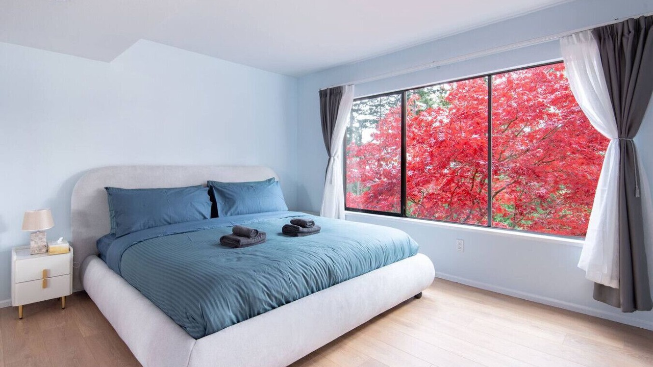 Photo of Bedroom in Caulfeild