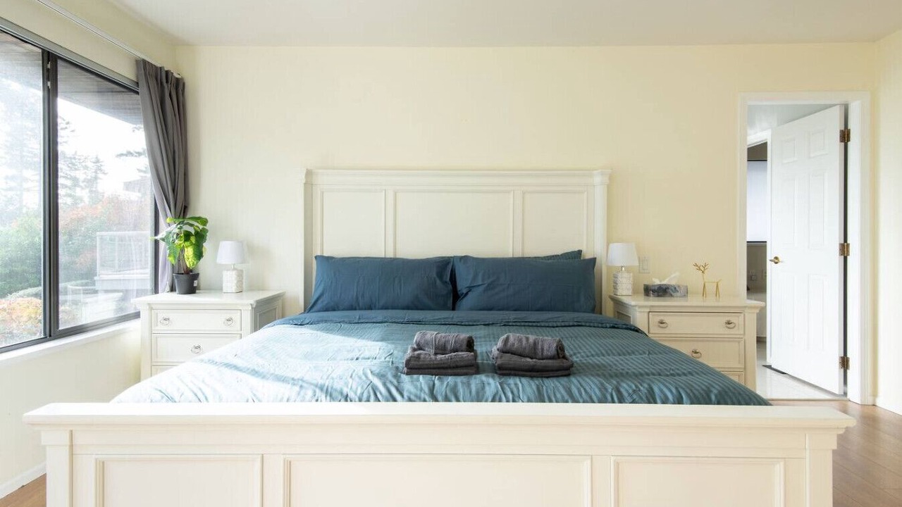 Photo of Bedroom in Caulfeild