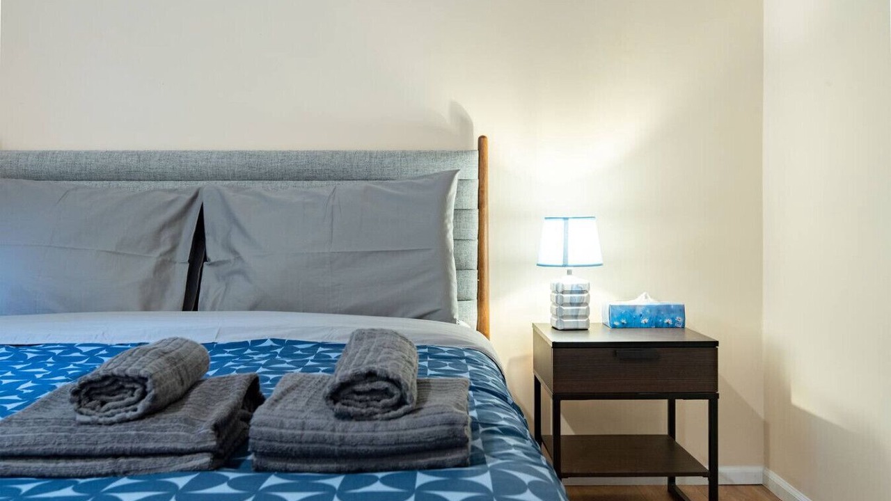 Photo of Bedroom in Caulfeild