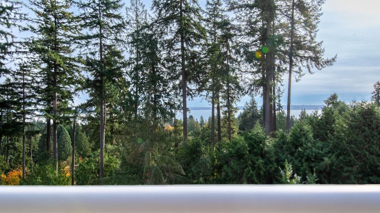 Photo of Outdoor in Caulfeild