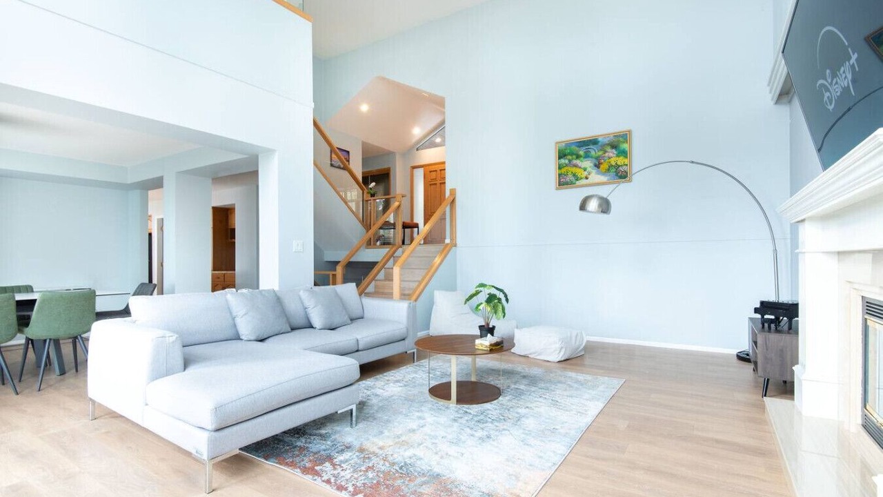 Photo of Livingroom in Caulfeild