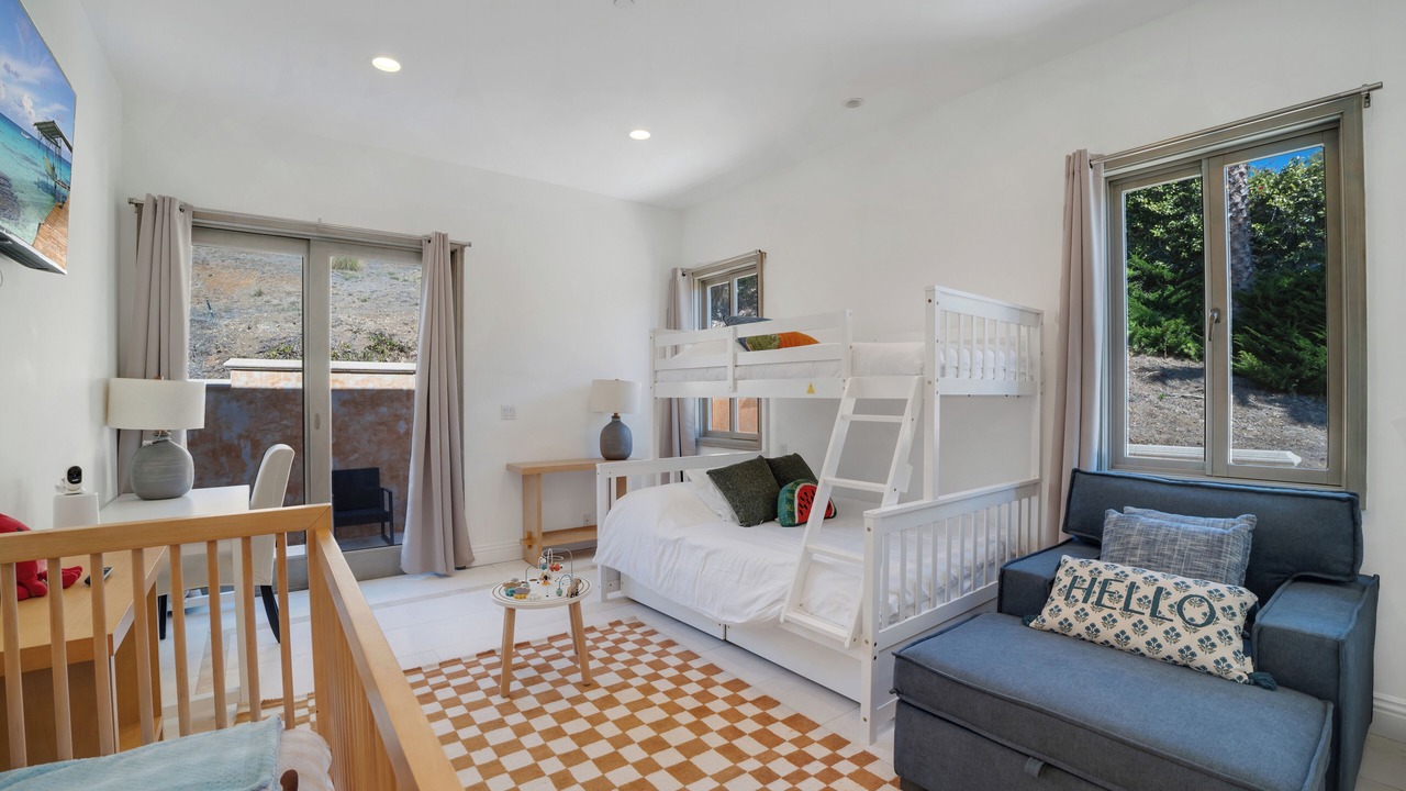 Photo of Bedroom in Western Malibu