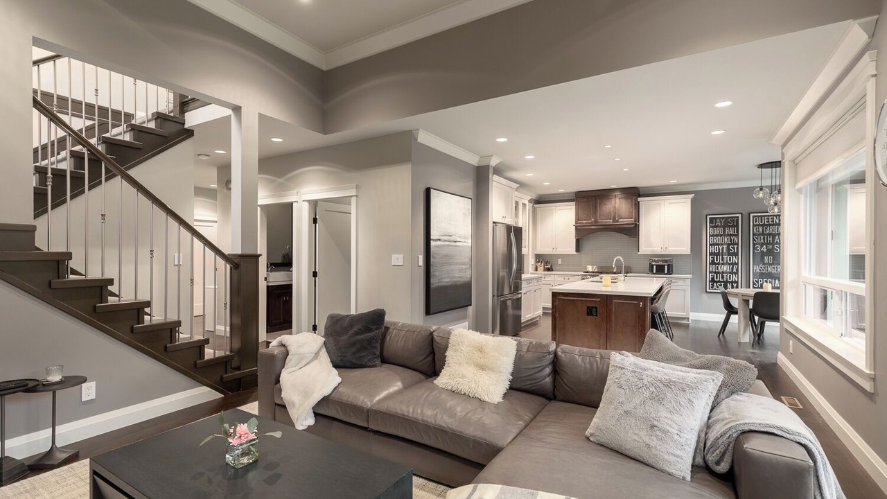 Photo of Livingroom in Upper Lonsdale