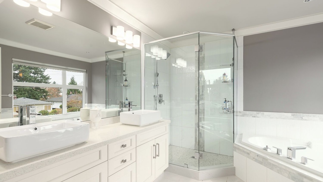 Photo of Bathroom in Upper Lonsdale