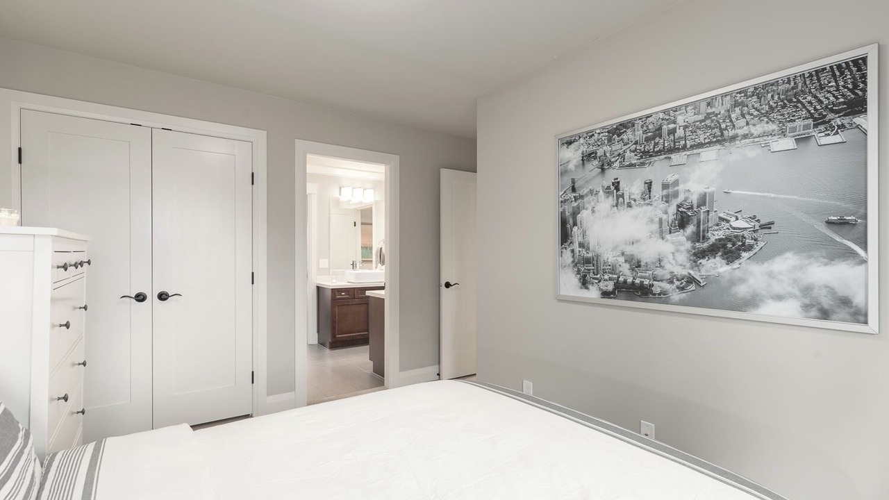 Photo of Bedroom in Upper Lonsdale