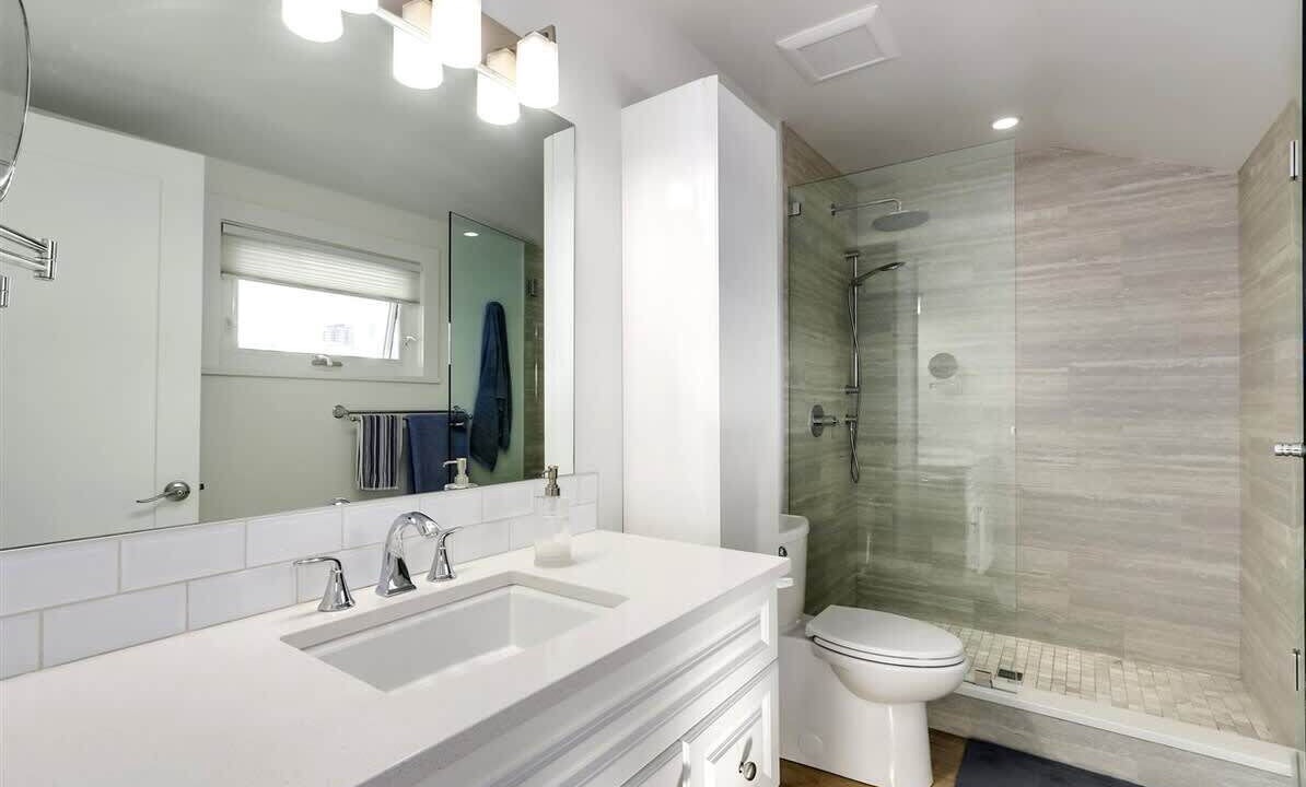 Photo of Bathroom in Lower Lonsdale