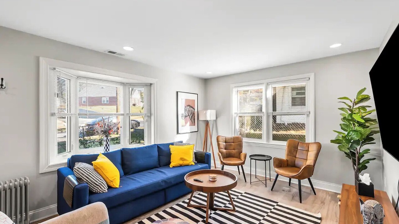 Photo of Livingroom in Greater Landover