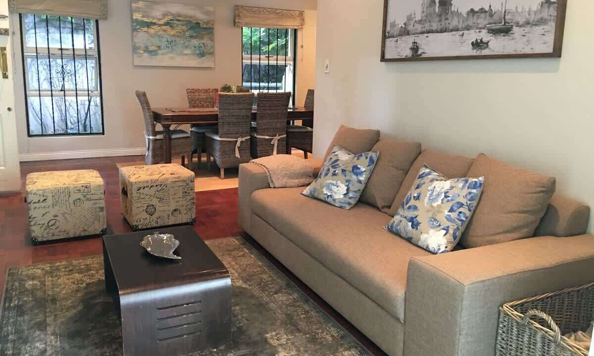Photo of Livingroom in Greater Johannesburg Metropolitan Area