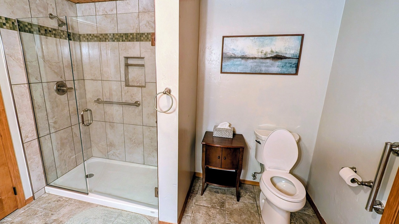 Photo of Bathroom in Abrams