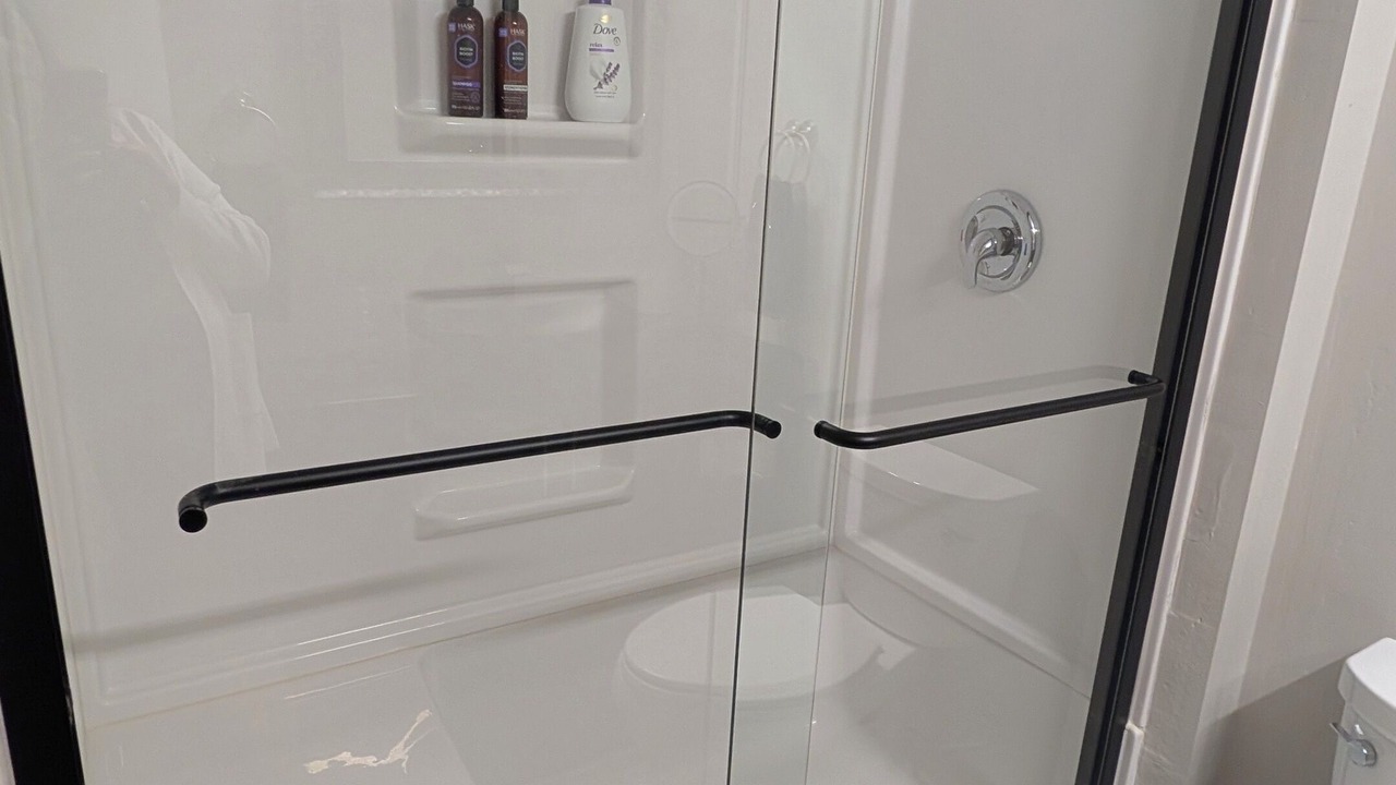 Photo of Bathroom in Abrams