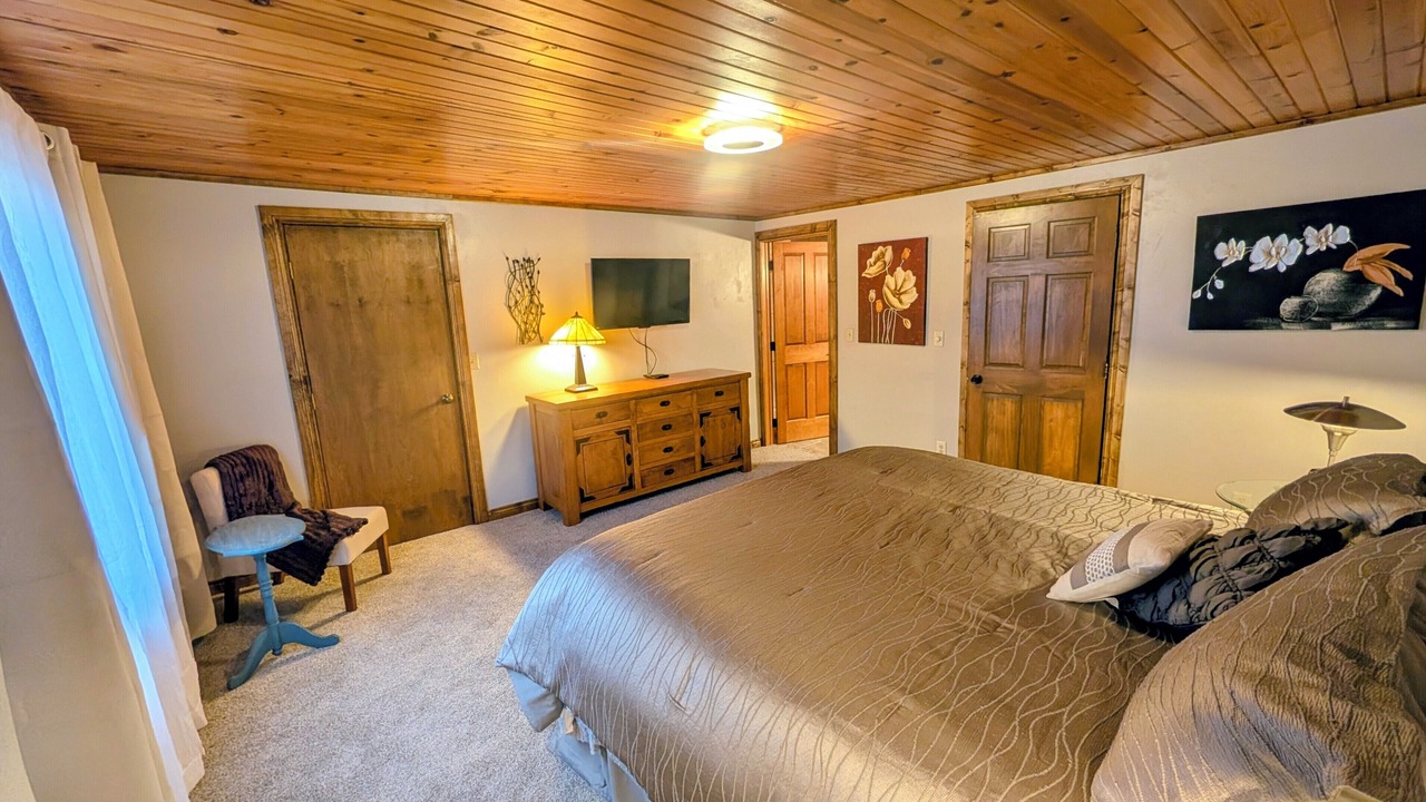 Photo of Bedroom in Abrams