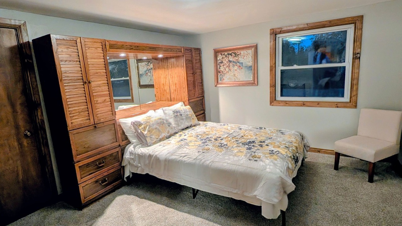 Photo of Bedroom in Abrams