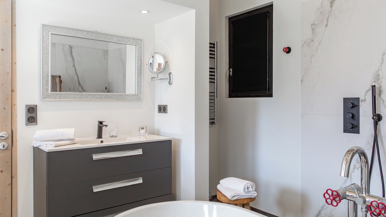 Photo of Bathroom in Seez