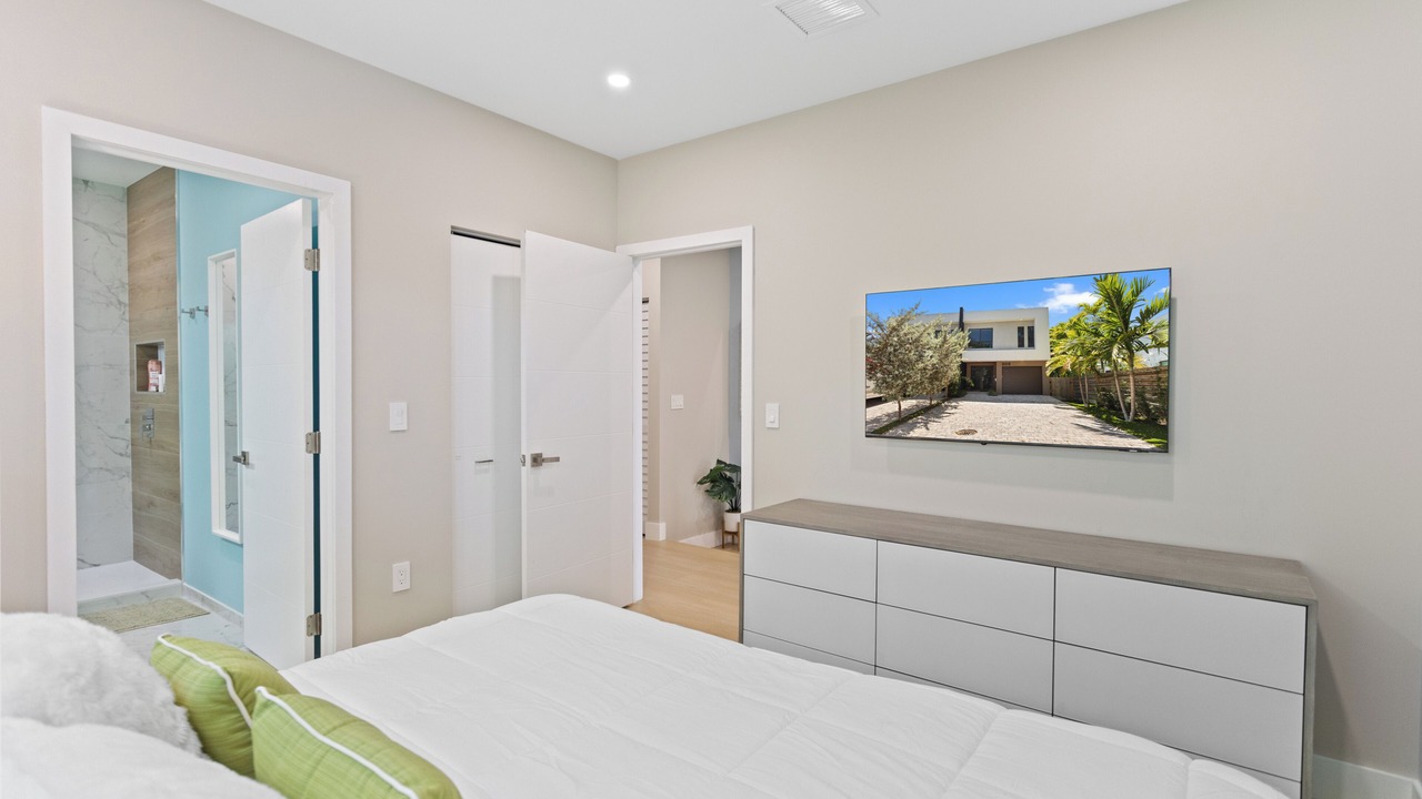 Photo of Bedroom in Tarpon River